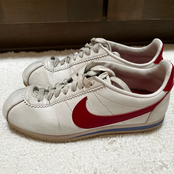 Nike Cortez - Picture 2 of 5